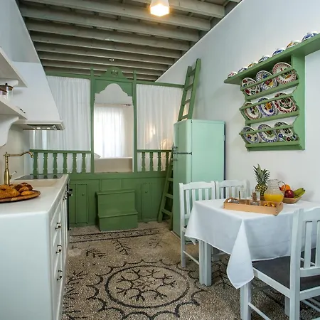 Marouli Traditional Feriehus *