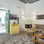 بيت للعطل Marouli Traditional *