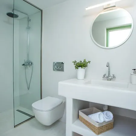 Marouli Traditional Holiday home *